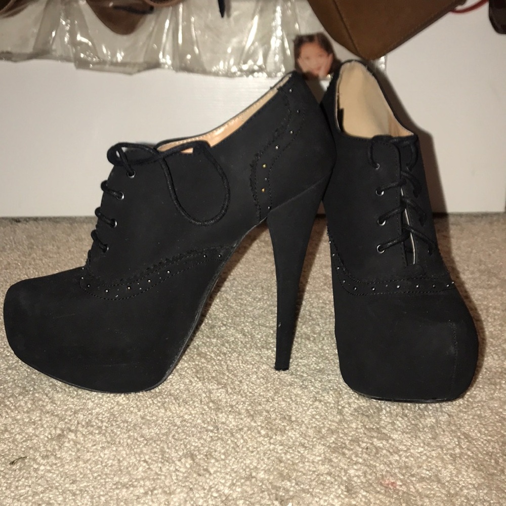 Black boots